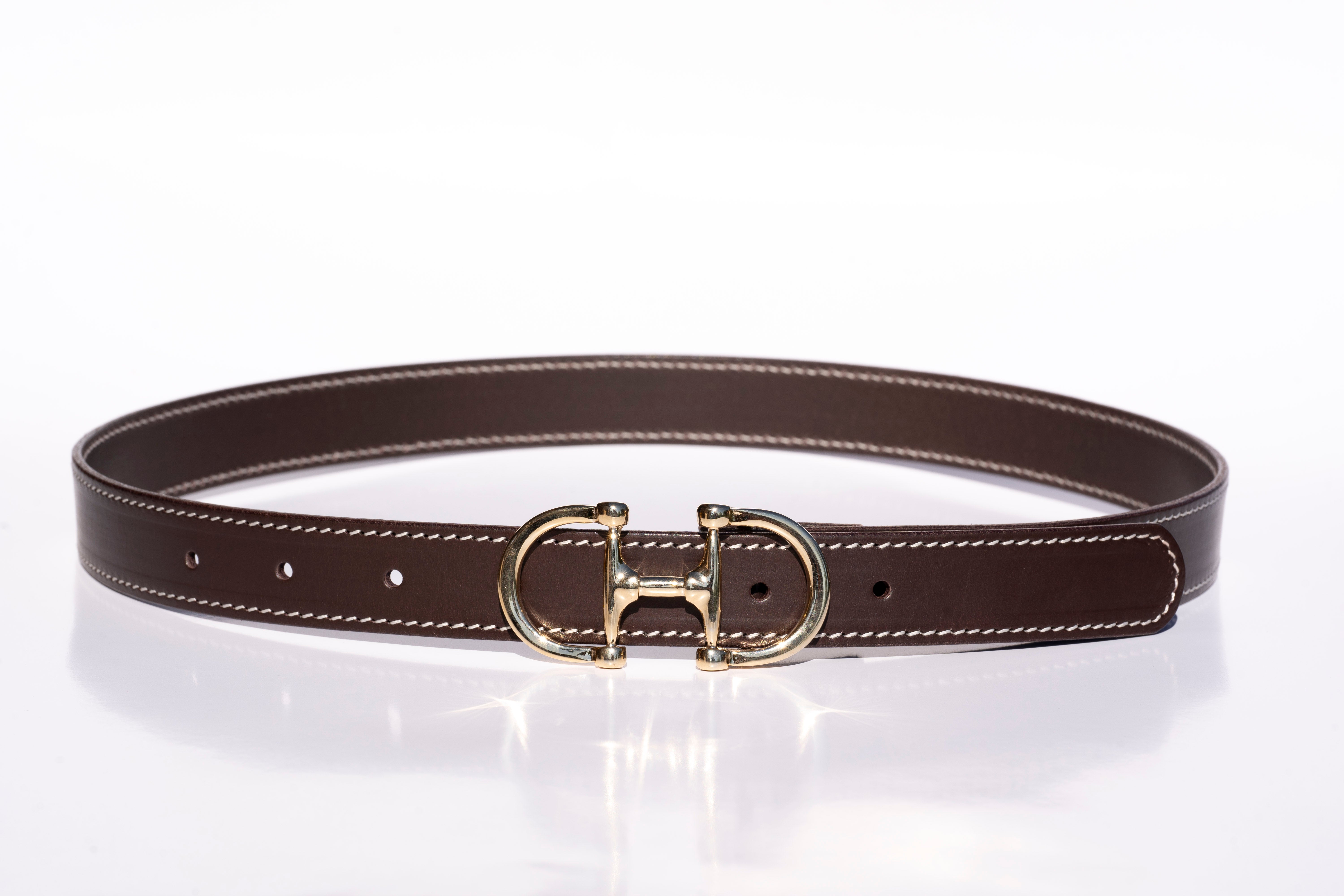 Ceinture cavalière dorée surpiquée